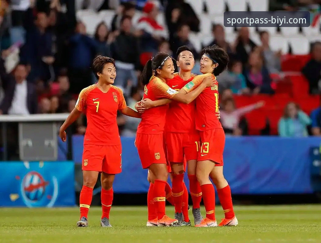 意大利队世界杯出局详解：从巅峰滑落背后的战术与人才困境